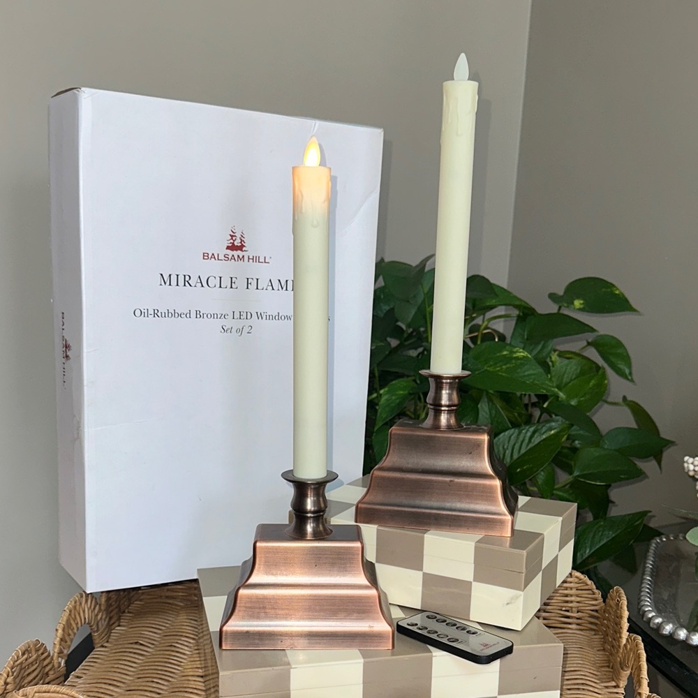 New in Box set of 2 Balsam Hill Miracle Flame Bronze Candles  🖤